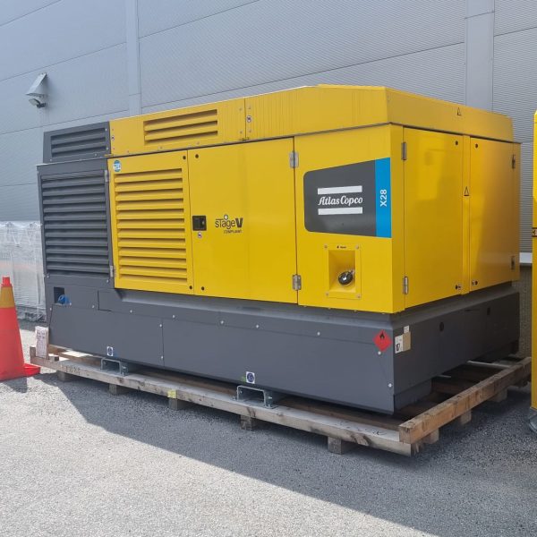 atlas copco drillair x28 högtryckskompressor på en pall